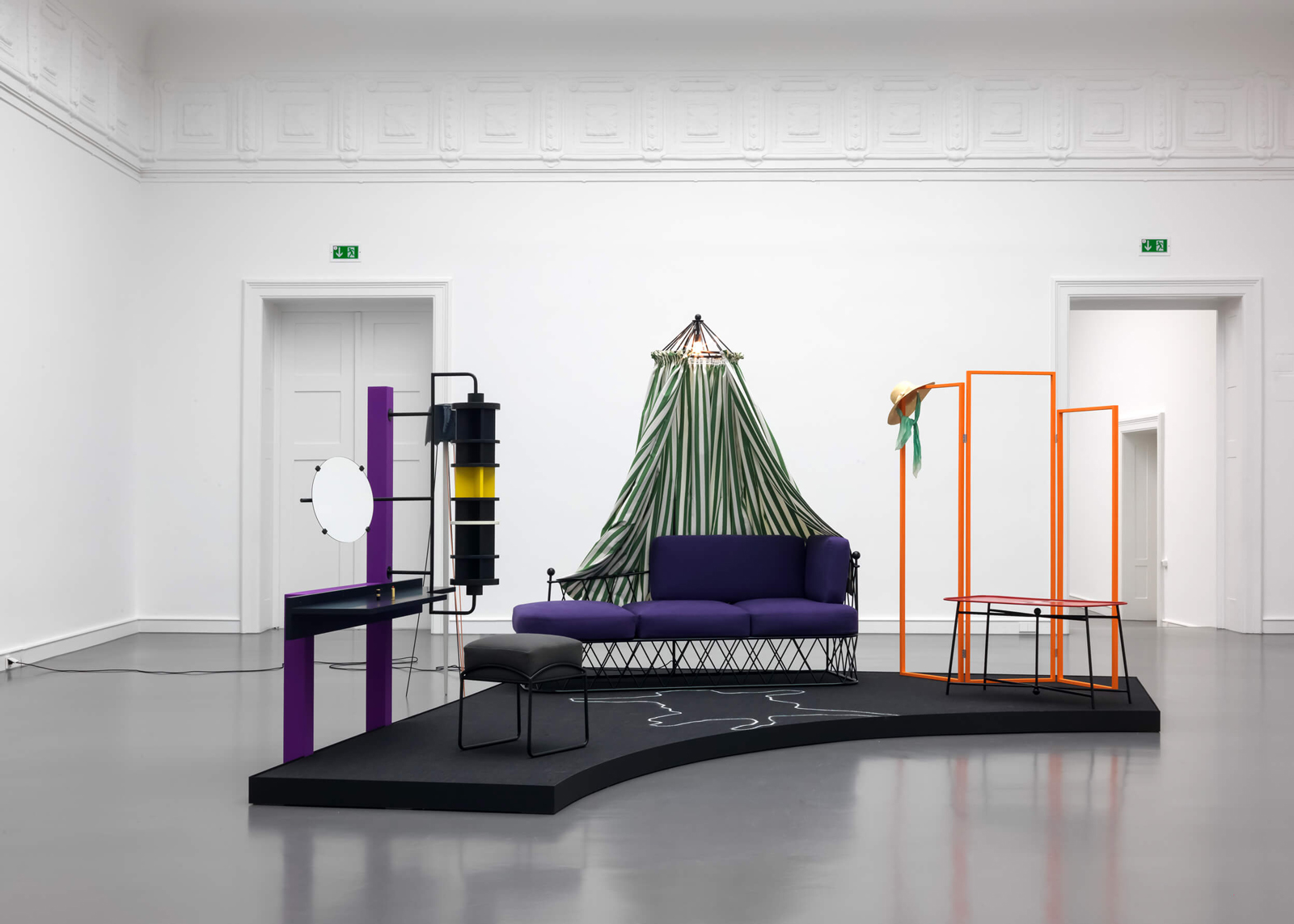 Entre Deux Actes, an exhibition by Janette Laverrière and Nairy Baghramian, at Kunsthalle Baden-Baden 